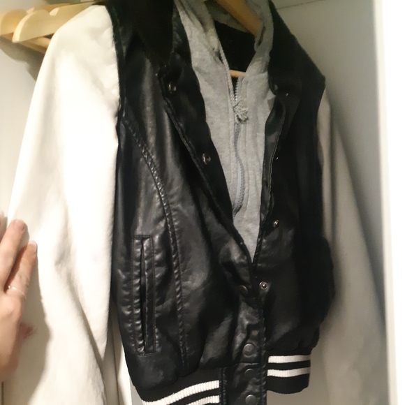 Jacket - Picture 3 of 4